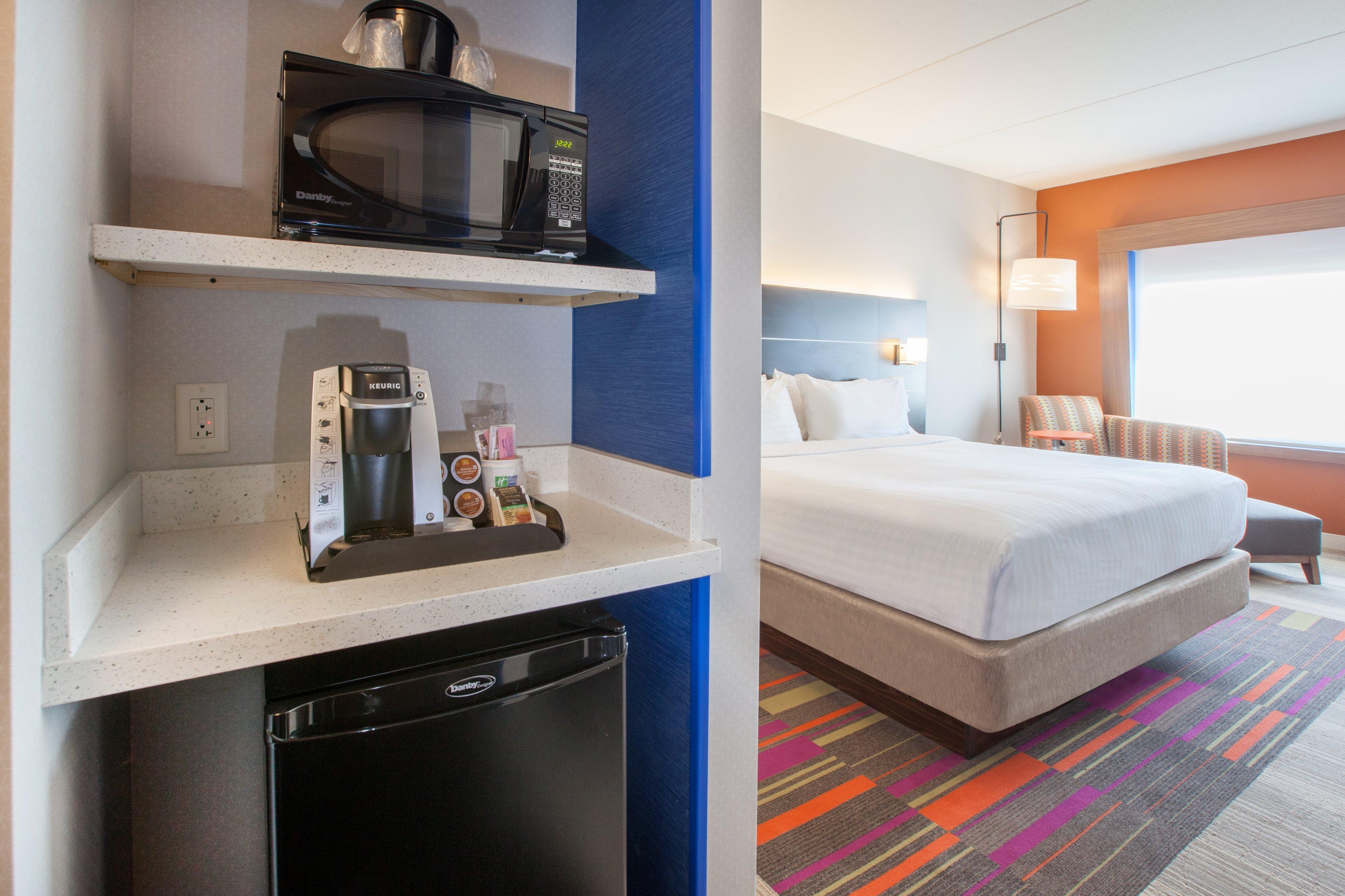 Holiday Inn Express & Suites - Indianapolis Ne - Нобълсвил Екстериор снимка